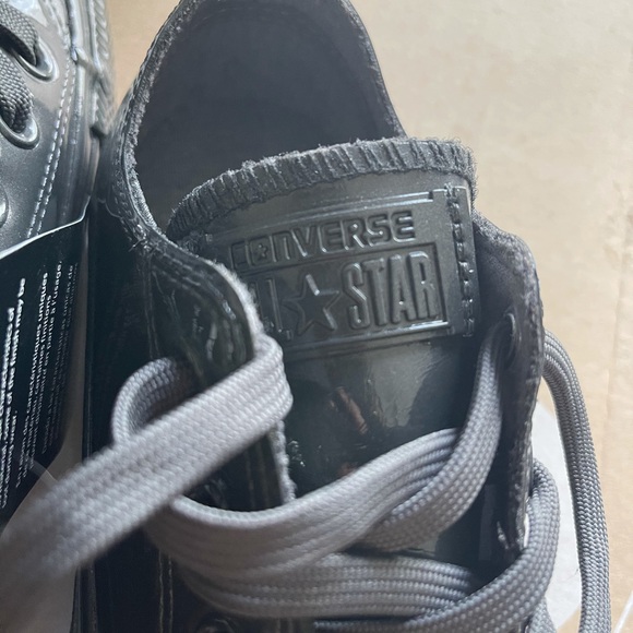 NEW WOMENS CONVERSE METALLIC SNEAKERS GRAY 5.5 - Picture 6 of 12